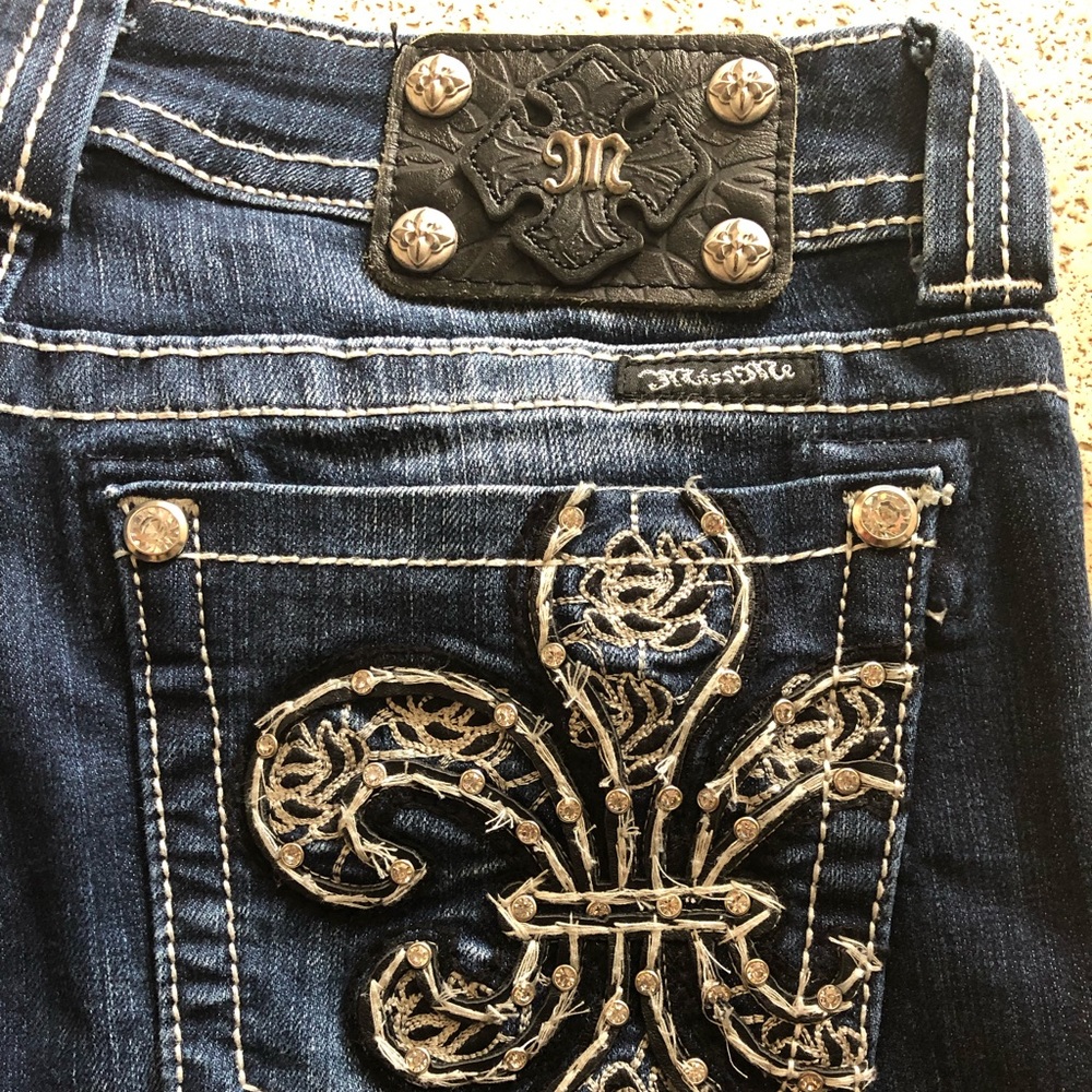 Miss Me Jeans - Picture 2 of 5
